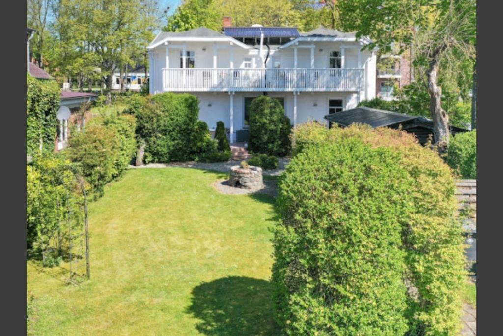 40 Weisse Villa Am Schwanenteich Og Links بورغ أوف فيهمارن المظهر الخارجي الصورة